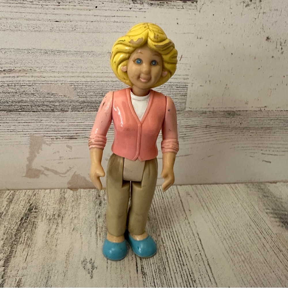 Little Tikes Grand Mansion Dollhouse Mom Figure Mother Mama Doll Vintage 1990's